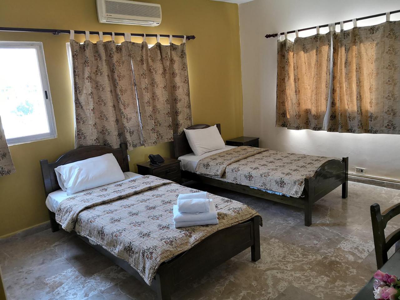 Holiday Suites Hotel & Beach Resort Джуния Экстерьер фото